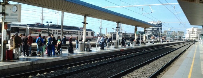 Estació de Tarragona is one of Estaciones de Tren.