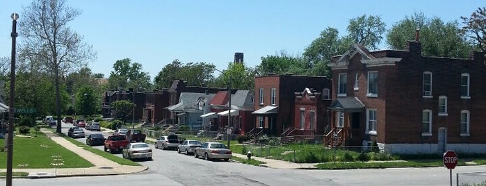 Hamilton Heights is one of St. Louis Neighborhoods.