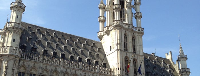 Brussels Town Hall is one of Brusel.