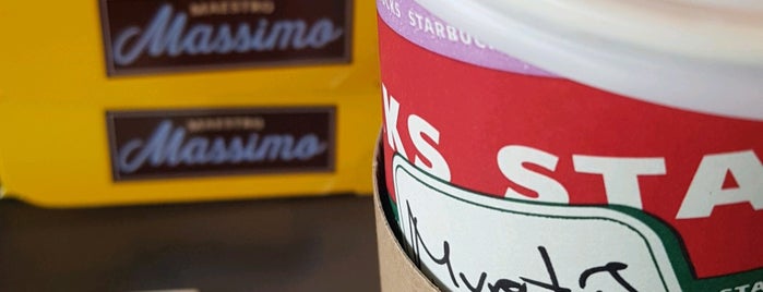Starbucks is one of Locais curtidos por Şahin.