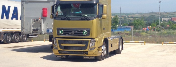 Volvo Truck Center is one of Lieux qui ont plu à Cenker.
