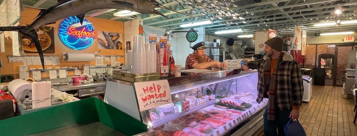 Monahan's Seafood Market is one of Food.