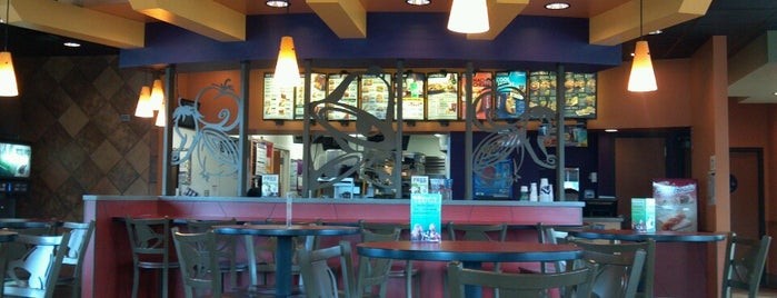 Taco Bell is one of Michael’s Liked Places.