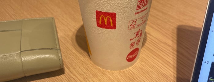 マクドナルド is one of よく行く飯屋.
