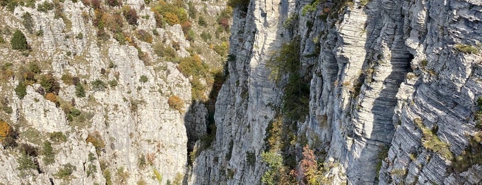 Θέση Μπελόη is one of Amazing Epirus.