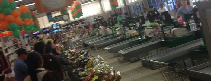 Supermercado Bretas is one of สถานที่ที่ Alexandre Arthur ถูกใจ.