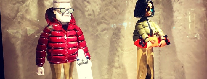 Moncler is one of Mickさんのお気に入りスポット.
