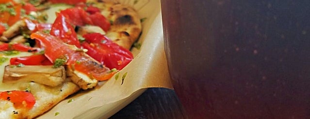 Mod Pizza is one of Anneさんのお気に入りスポット.