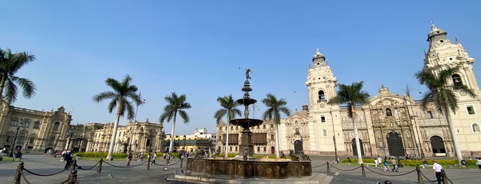 Iglesia Basílica Catedral Metropolitana de Lima is one of Peru Backpacker.