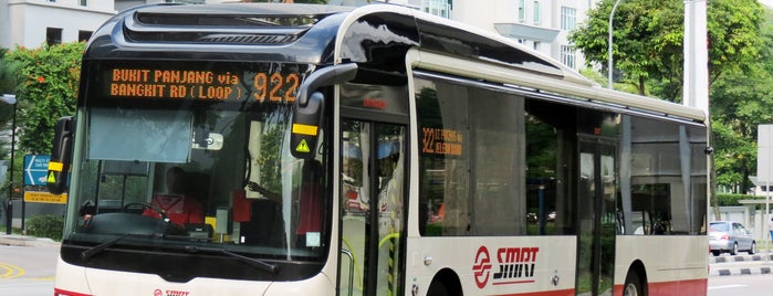 SMRT Buses: Bus 922 is one of Singapore Bus Services II.