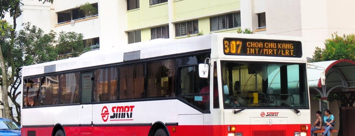 SMRT Buses: Bus 307 is one of Singapore Bus Services II.
