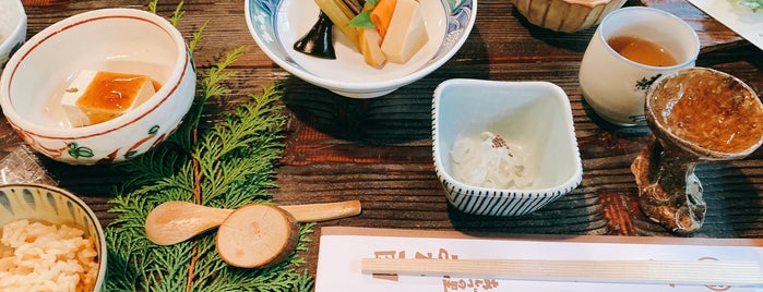 山菜料理  みたき園 is one of また行きたい.