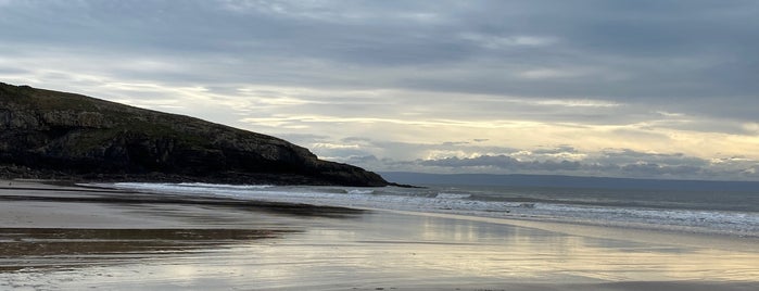 Southerndown Beach is one of Plwmさんの保存済みスポット.