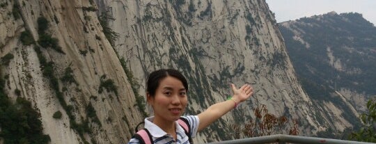Huashan Mountain is one of The Best Places On The World part 1..