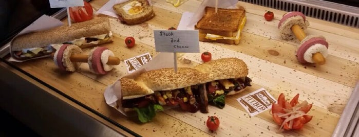 FitBid Sandwiches is one of Yemek.