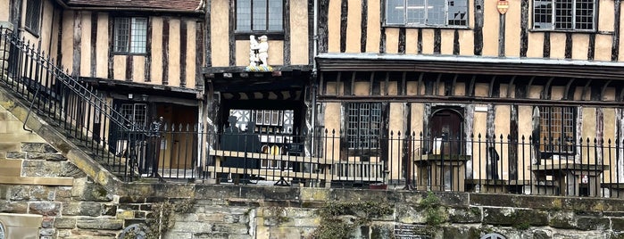 Lord Leycester Hospital is one of Historic Places.