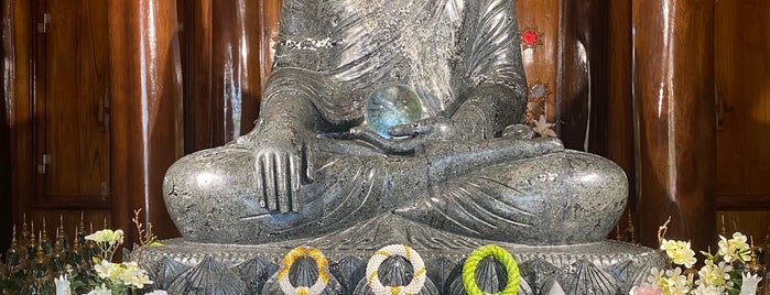 Wat Pa Phu Thap Boek is one of Phetchabun (เพชรบูรณ์).