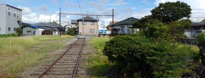Gakunan-Eno Station is one of 終着駅.