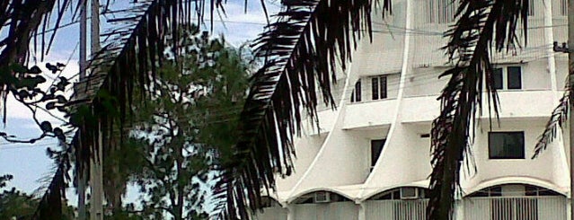 Hotel Acuario is one of Lugares Turísticos del Paraguay.