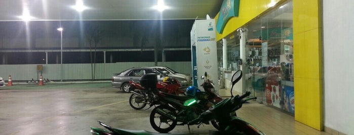 PETRONAS Jalan Dato' Seri Mat Zain is one of Fuel/Gas Stations,MY #7.