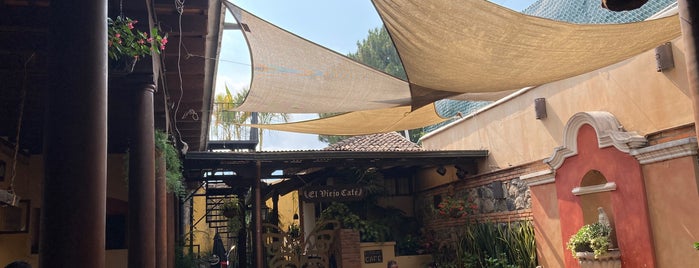 El Viejo Café is one of Tempat yang Disimpan Michelle.