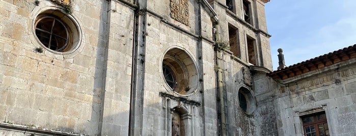 Monasterio de Cornellana is one of Les chemins de Compostelle.