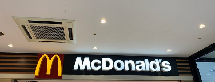 McDonald's is one of ご近所.