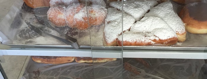 Jax Donuts is one of Νάξος.