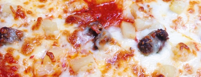 Hunter's Pizza is one of sivaさんの保存済みスポット.