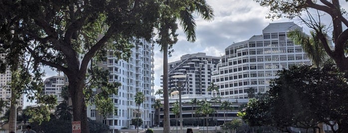 Brickell Park is one of Orte, die Michael gefallen.