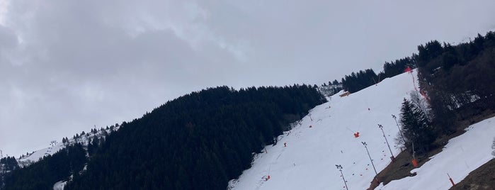 Méribel is one of Ski Trips.