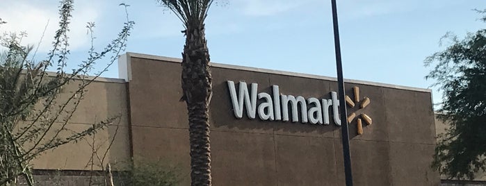 Walmart Supercenter is one of La Quinta.