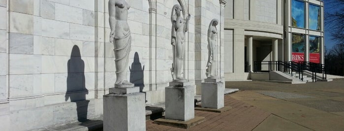 Memphis Brooks Museum of Art is one of Memphis.