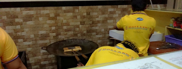 Holland Martabak &Terang Bulan is one of Makassar.