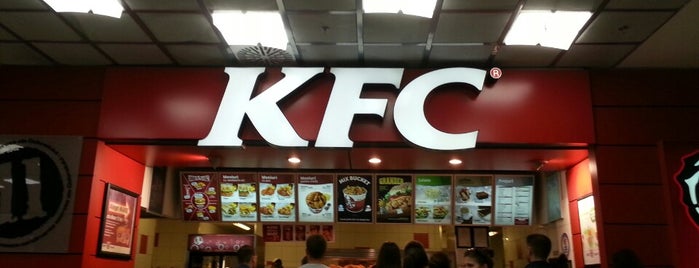 KFC is one of Locais curtidos por Аlex.