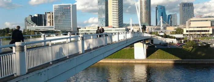 Baltasis tiltas | White bridge is one of Vilnius to do.