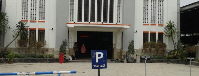 Stasiun Yogyakarta Tugu is one of Jogja.