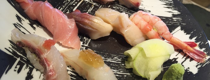 Sushi Tsuraku is one of สถานที่ที่บันทึกไว้ของ Cathy.