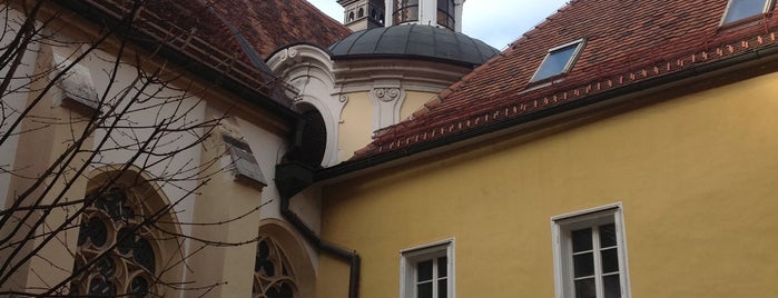 Stadtpfarrkirche Hl. Blut is one of 111 Orte die man in Graz gesehen haben muss.