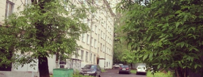 Дворик бауманских общаг is one of สถานที่ที่ Andrey ถูกใจ.