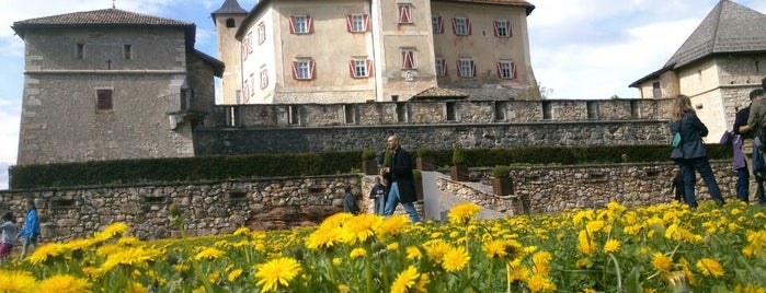 Castel Thun is one of Invasioni Digitali : понравившиеся места.