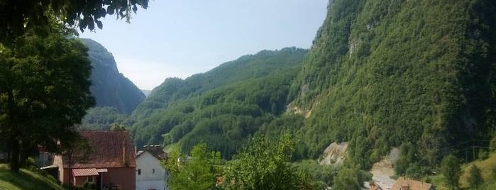 Šavnik is one of Posti che sono piaciuti a Tatiana.