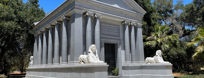 Stanford Mausoleum is one of Historical Stanford.