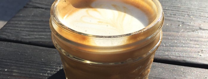 Brash Coffee is one of Locais curtidos por Monica.