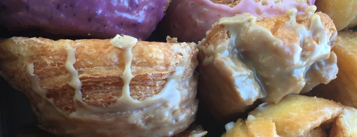 Coco Donuts is one of Las Vegas - To Do.