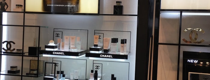 CHANEL is one of En algún lugar de Buenos Aires.