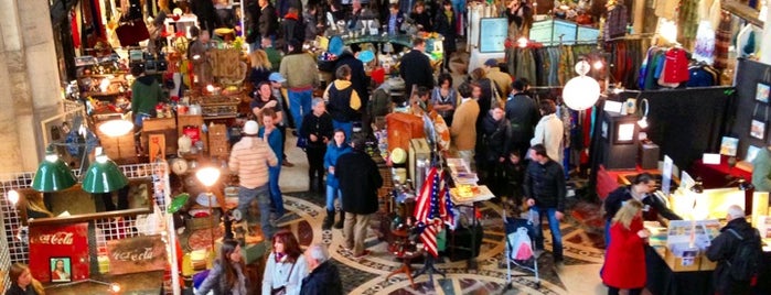 Brooklyn Flea - Williamsburg is one of #myhints4NewYorkCity.