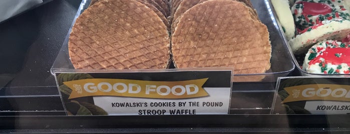 Kowalski's Market is one of The 15 Best Places for Brownies in Saint Paul.