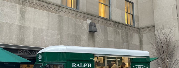 Ralph's Coffee is one of Kevin 님이 저장한 장소.