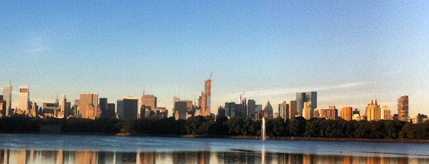 Jacqueline Kennedy Onassis Reservoir is one of NYC 2017.